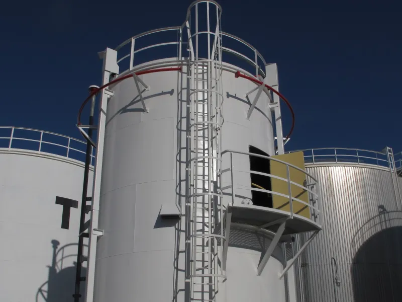 2025-Blohm+Voss,Tankbau, Dampfspeichersystem-1.jpg